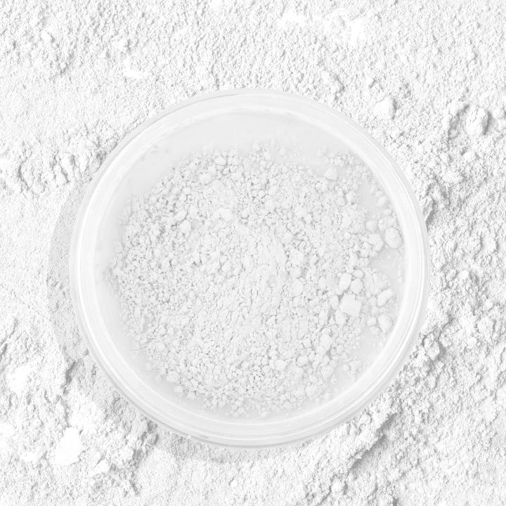 Glam Fix Loose Powder For Face Makeup | Setting & Finishing Loose Powder For All Skin Types | Non- Drying & Lightweight | Evens Out Skin Tone | Blurs Imperfections